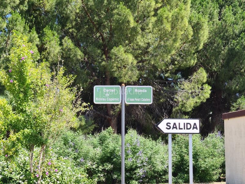 Foto edc6073b-34f4-4767-b582-10886f580ee0. Parking voiture dans nicolas copernico dans Parc Tecnològic Paterna