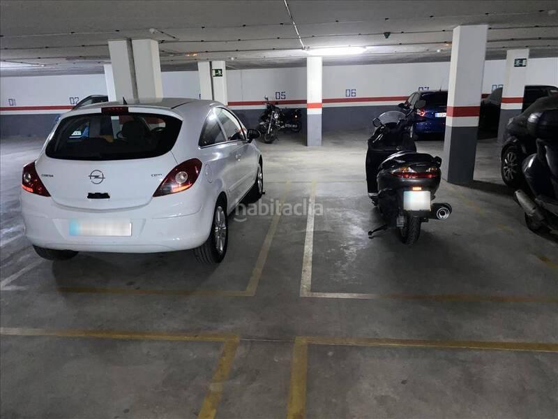 Foto 2ac0f0e6-9aa1-4d39-a6b6-3f2760b0722a. Parking coche en papa joan xxiii en Tavernes de la Valldigna