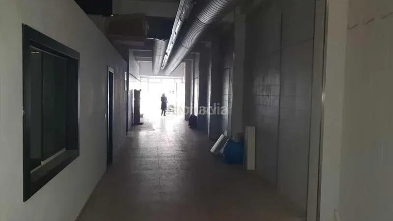 Foto 59c199a8-3716-40b2-bc33-0885193ebe9e. Local comercial a ferrocarril dalcoi 25 27 a Germaníes - Juzgados Gandia