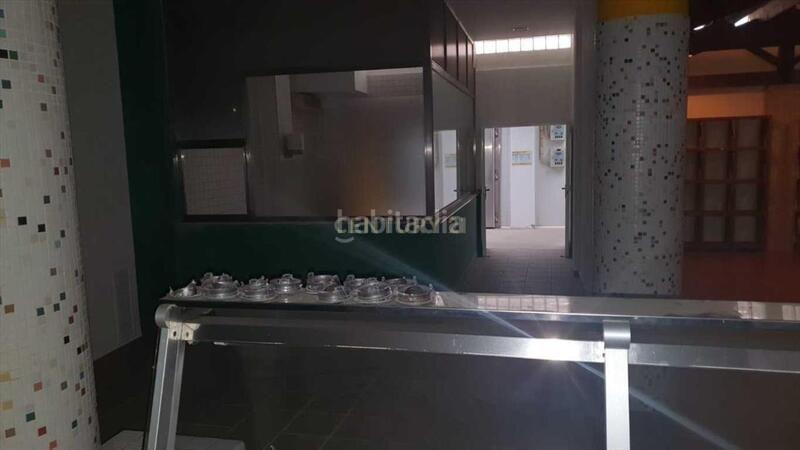 Foto 5b73d064-76c3-4a41-bd76-41e7fefcaed5. Local comercial a ferrocarril dalcoi 25 27 a Germaníes - Juzgados Gandia