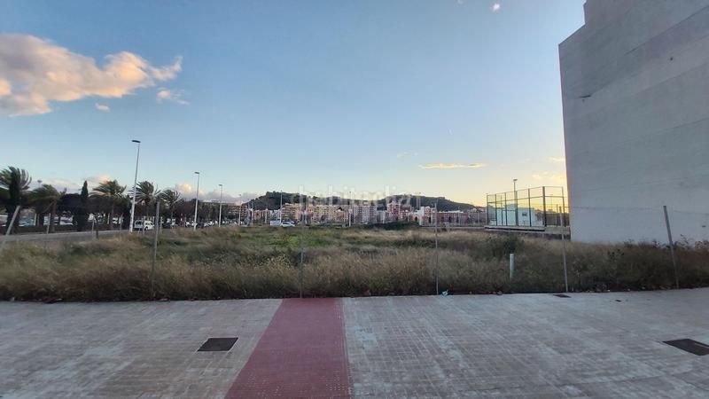 Foto 8ff8c83a-efde-48b8-a273-56c09c152455. Terreno residenziale in avda vespasiano gonzaga c/c av palmosa 3 in Sagunt