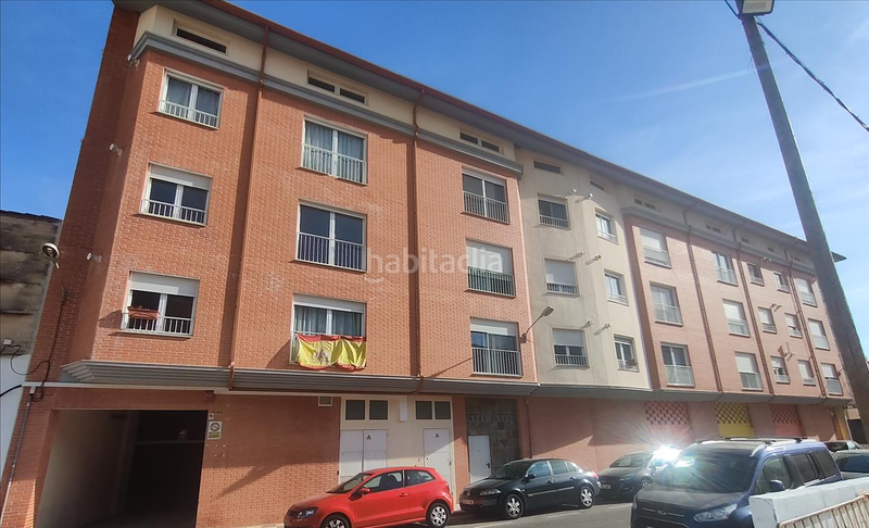 Foto 50229c0a-ee38-4d05-bf71-71b63435f773. Parking voiture dans papa joan xxiii dans Tavernes de la Valldigna