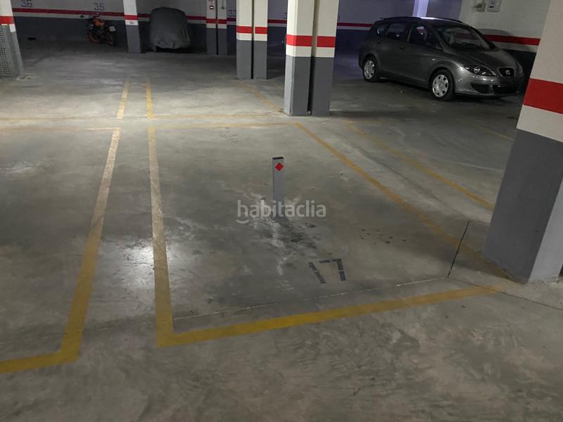 Foto ea6c7ef0-a00b-40f2-b39c-6552872f3fb1. Parking voiture dans papa joan xxiii dans Tavernes de la Valldigna