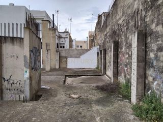 Edificio in Calle ramón y cajal, 1, benetússer, spain 1. Venta de 13 pisos  16 garajes  suelo urbano residencial en calle