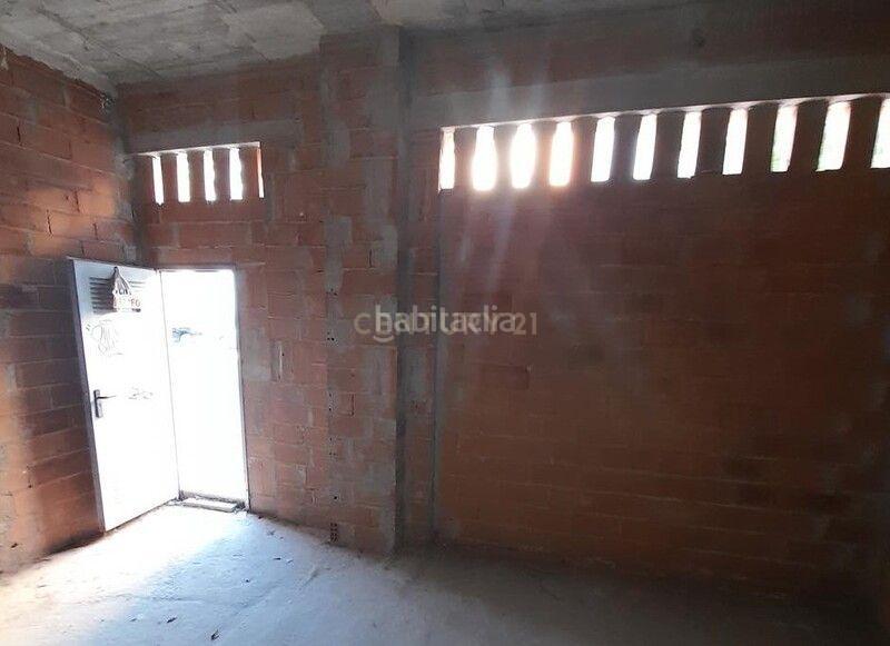 Foto 32a97c7d-a0c6-4eba-8a93-ac6dd837bde6. Local commercial dans joan fuster 1 dans Carcaixent