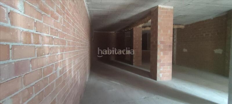 Foto 38c208ab-dd1a-4419-b853-e4f95d204df5. Local commercial dans joan fuster 1 dans Carcaixent