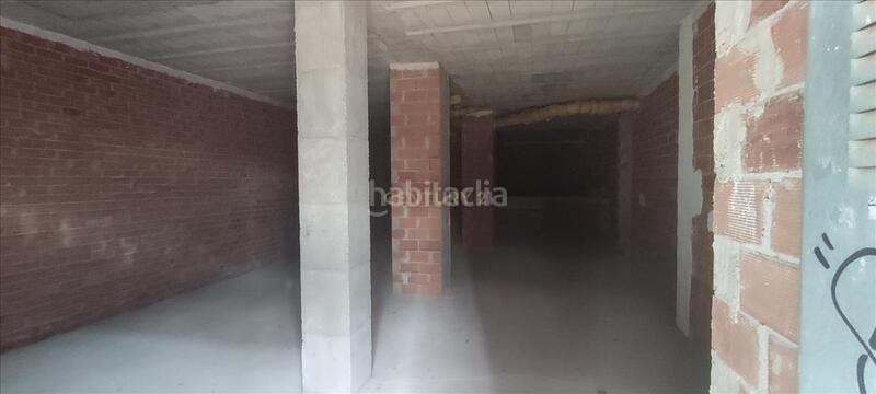 Foto 430ed899-8c6c-465a-b37d-46dbb864482e. Local commercial dans joan fuster 1 dans Carcaixent