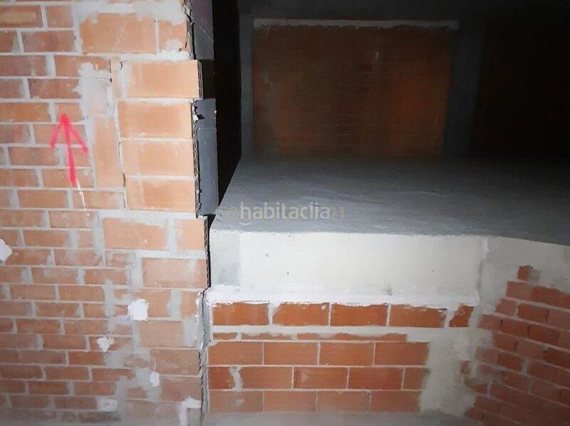 Foto 45b3c7f0-cc93-405c-8ae3-37977718ab4b. Local commercial dans joan fuster 1 dans Carcaixent