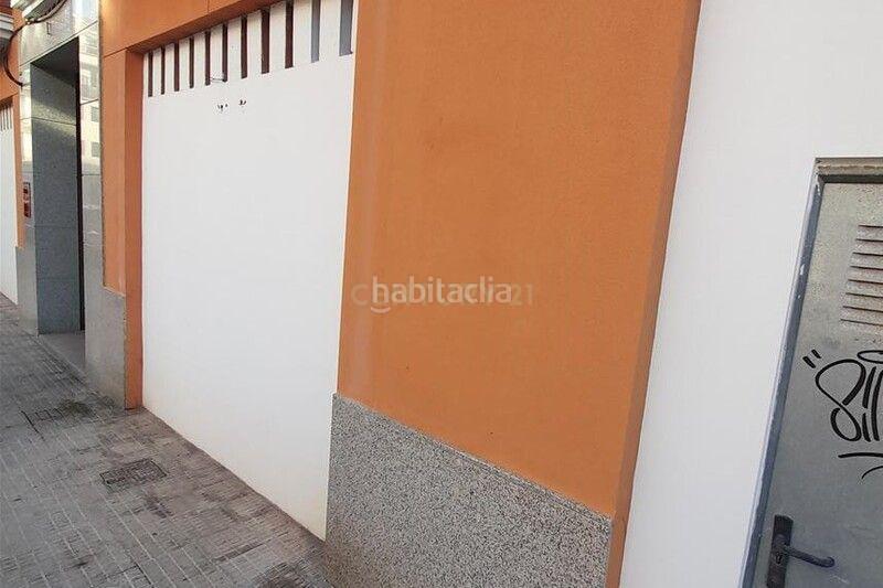Foto 6cf3fae1-bd5e-4dee-9b3d-8780a7486d4f. Local commercial dans joan fuster 1 dans Carcaixent