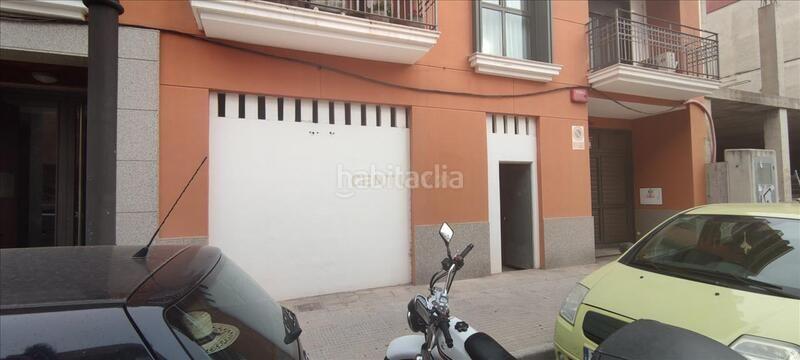 Foto 9c547b02-ab3d-4e47-b572-7a98b00a647f. Local commercial dans joan fuster 1 dans Carcaixent