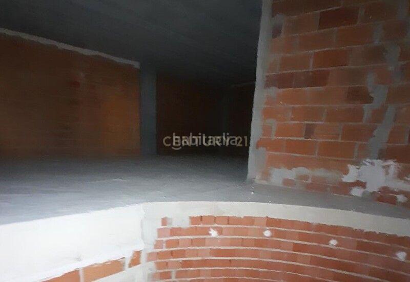 Foto c4316e69-bdb1-4e56-b44c-84e7bb2e604e. Local commercial dans joan fuster 1 dans Carcaixent