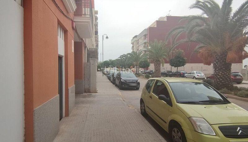 Foto f48401a1-3fcc-44ef-b26c-3d539724a014. Local commercial dans joan fuster 1 dans Carcaixent