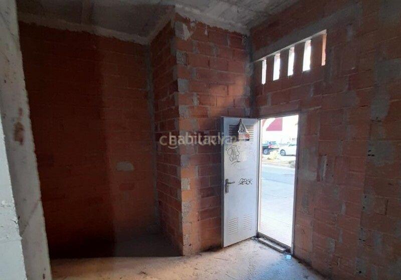 Foto f909f4ca-695f-4ae0-92a6-7aa2acdf2399. Local commercial dans joan fuster 1 dans Carcaixent