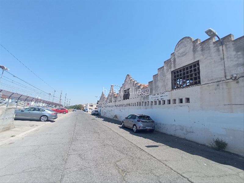 Foto 7669ff8f-4ed1-465c-86ba-32515613dc0a. Nau industrial a calvari del a Algemesí