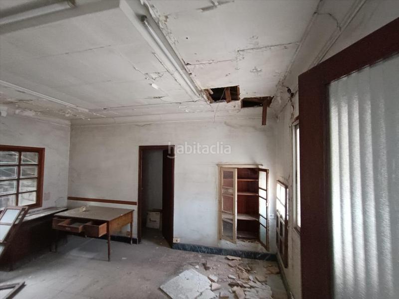 Foto c15cc51e-ef1e-4c3f-a190-26ef267eb6ef. Nau industrial a calvari del a Algemesí