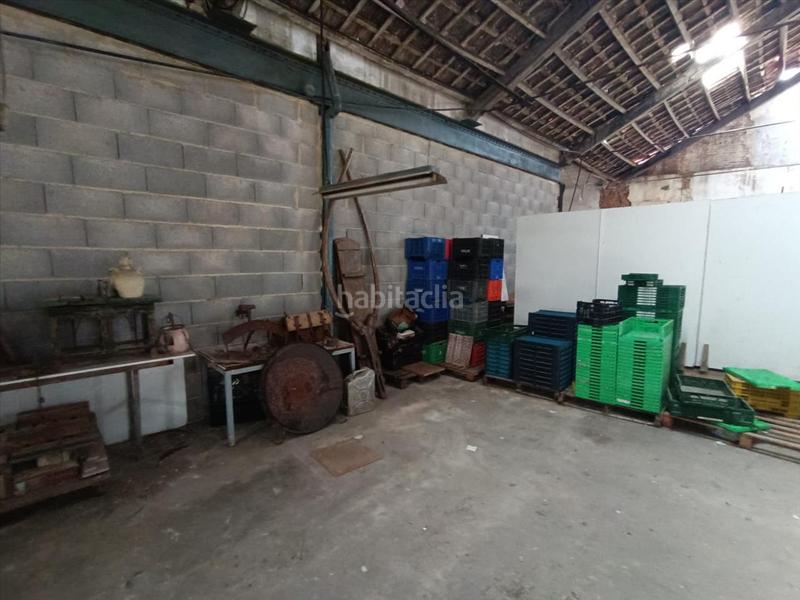 Foto d6596956-032a-49f8-b3e5-40bec3505051. Nau industrial a calvari del a Algemesí