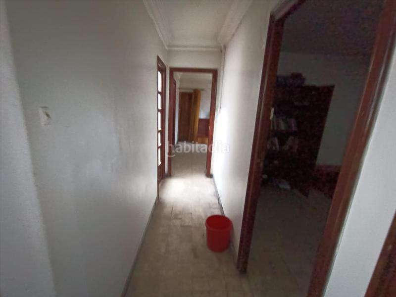 Foto d9cf12bf-5444-4193-a733-077aa12dba2a. Nau industrial a calvari del a Algemesí