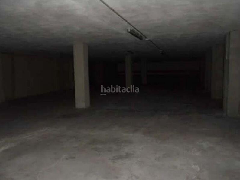 Foto 2c5e4eaa-7750-4e8b-8828-0cd60ca30ded. Aparcament cotxe a generalitat valenciana a Algemesí