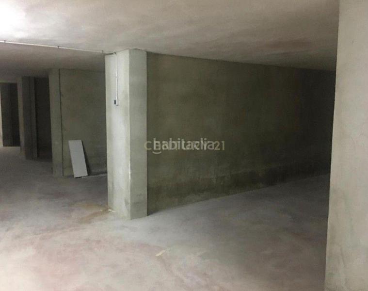 Foto 580d9cfc-8811-428b-bb50-f92f66c73f8e. Aparcament cotxe a generalitat valenciana a Algemesí