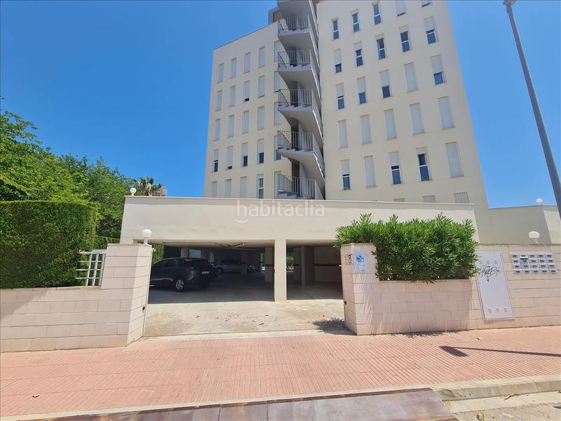 Foto 6b2625e0-bfc1-4590-a70b-41f542983f8b. Aparcament cotxe a de la mediterranea a Piles