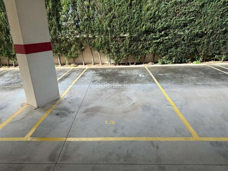 Foto be2bce6e-5214-40ea-81c9-b2b586714b5c. Aparcament cotxe a de la mediterranea a Piles