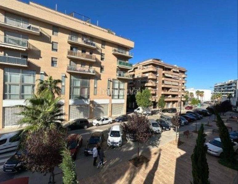 Foto 6177381f-b2e4-423c-8cd1-e59d7c07f751. Apartament a pins dels a Parc Central Paterna