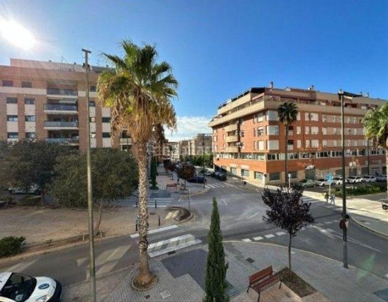 Foto e40edd8a-6328-47ae-bf31-21fca3f4b911. Apartament a pins dels a Parc Central Paterna