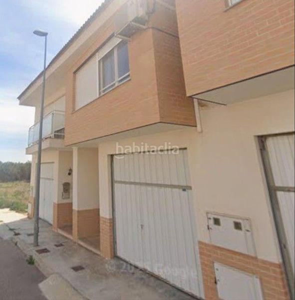 Foto 01fb157c-8e4a-4cb9-800b-141e2502813a. Casa a calle salvador redondo a Centro Chiva