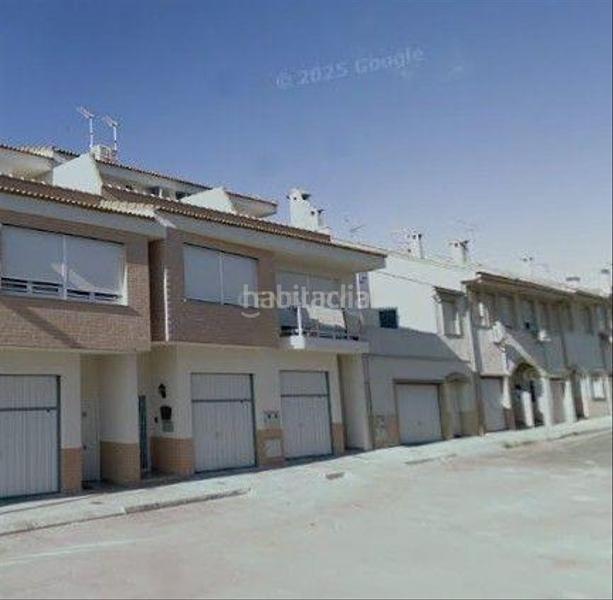 Foto 1040c8ef-078d-4c20-b5c2-fe6a0e28f55d. Casa a calle salvador redondo a Centro Chiva