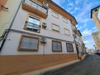 Piccolo appartamento in Castell, 11. Venta de piso ocupado en calle castell n 11 llutxent valenciaval