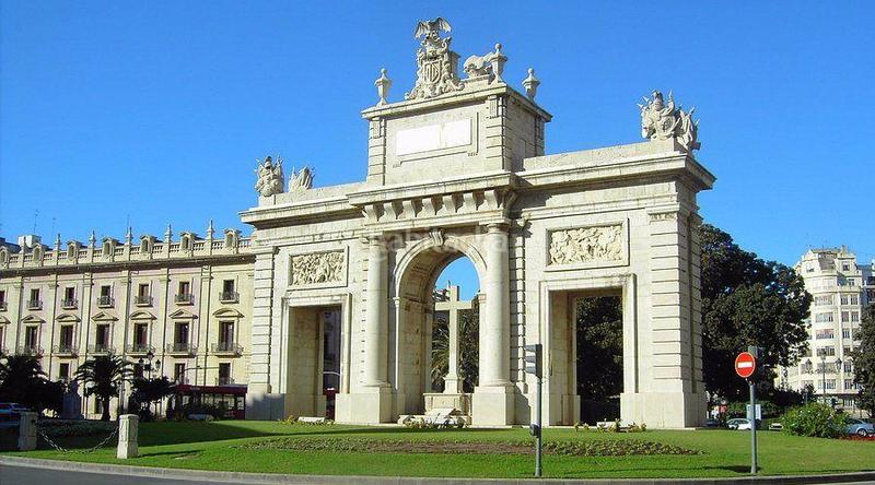 Foto 1290292a-4d38-4dc0-8a53-f917c8e46476. Local commercial dans c. del mar dans La Xerea Valencia