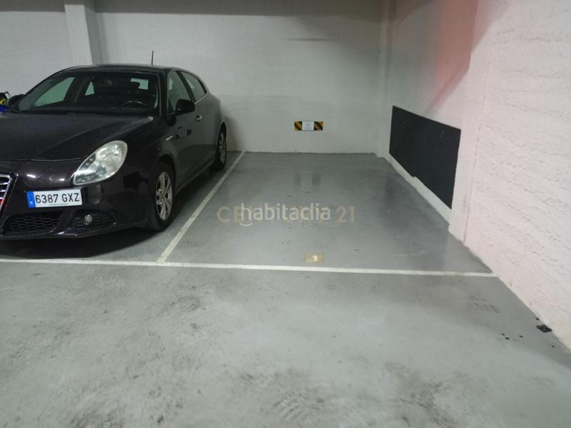 Foto b5f78020-6183-48e3-b959-4b2f585aec60. Autoparkplatz in carrer d'ernest ferrando in Centro Ciudad Paterna