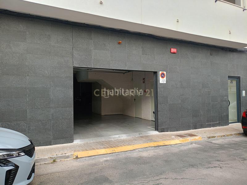 Foto e5c3c678-b1d8-4306-9031-01090fb964bd. Autoparkplatz in carrer d'ernest ferrando in Centro Ciudad Paterna