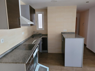 Apartamento en Fuente la, 27. Descubre estos encantadores pisos en navarrés, valencia!  amplio
