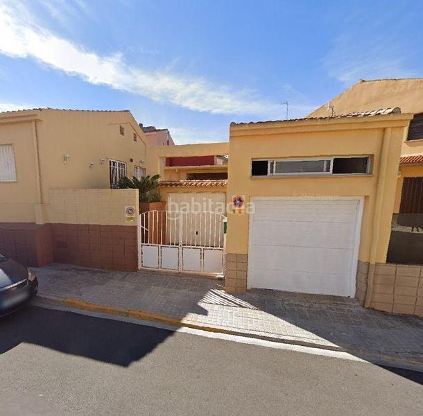 Foto a508c2f9-7edf-45a0-95cc-3d1074f767e5. House in ex vpo adosado c/ ocho in Gavarda