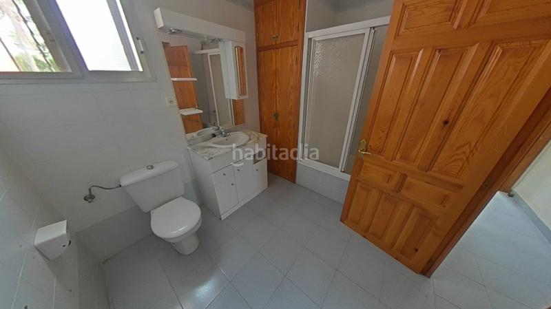 Foto 611f2c38-3417-41aa-af89-b00b6da2bdeb. Casa a los lagos a Alginet