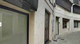 Appartement à Major, plaça, 3 3. Inmueble con problemas de registro