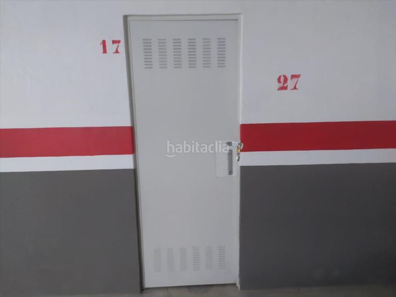 Foto e5fab641-8bc0-40de-a0a3-5a55f8e55e86. Parking voiture dans parroco berenguer dans Real de Gandía