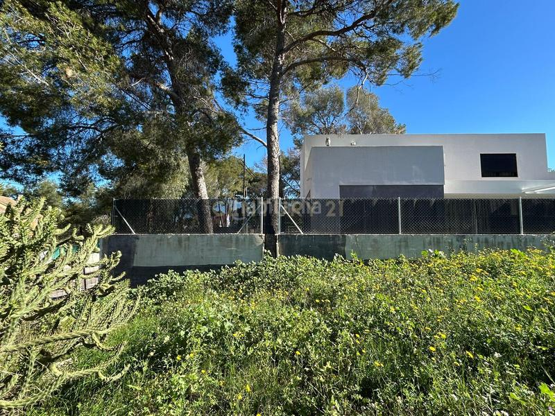 Foto a75873cd-7810-4850-8344-904ef8442229. Terreny residencial a carrer 137 a La Cañada Paterna