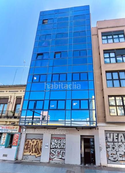 Foto 936092ad-4a49-407e-990a-8c669f427809. Gebäude in avinguda del port in La Creu del Grau Valencia