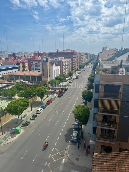 Foto aa4a9be4-3193-4c33-be07-e3e2e4a932f4. Gebäude in avinguda del port in La Creu del Grau Valencia
