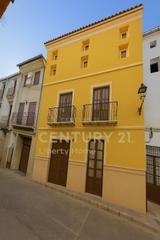 Casa  Cl segurana 8 xativa (valencia). Gran oportunidad casa de 3 plantas, amplia, con vistas al castil