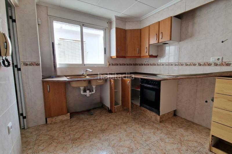 Foto 4c13b9d0-4fe6-44e6-9b8a-9e425fbc0a4a. Apartament a de murillo a Carcaixent