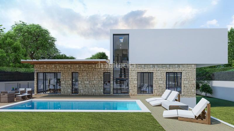 Foto b9dbacd7-36d7-47b9-9c97-fd5e9f525d76. Xalet a carrer 238 a La Cañada Paterna