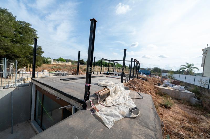 Foto c6fa87a1-d714-4579-8669-920c468787c2. Xalet a carrer 238 a La Cañada Paterna