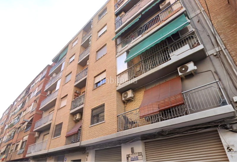 Foto 5cde28cf-51df-4e68-a2f0-ba11a1046b7f. Flat in poeta serrano clavero in Barrio Benicalap Valencia
