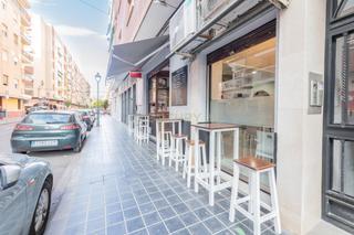 Local Comercial en Calle Isaac Peral, València, Spain