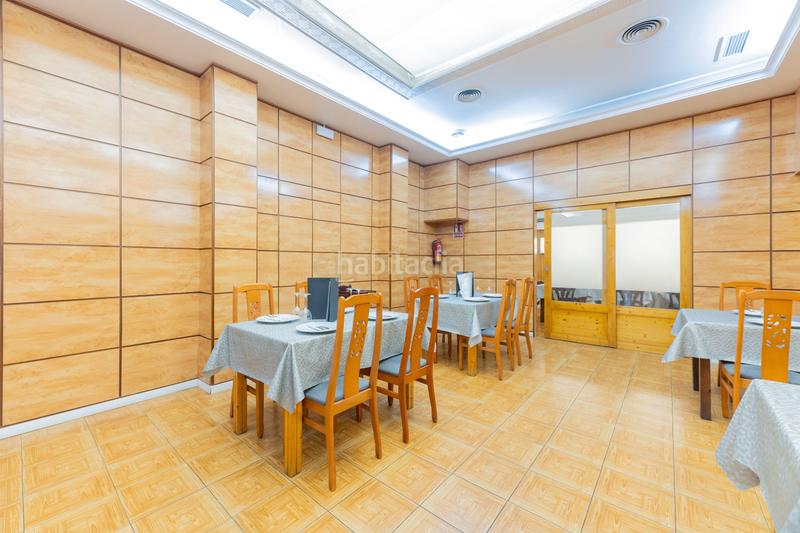 Foto 306501f7-4c35-4b8d-a377-7373d39d72a9. Traspaso local comercial en avenida primado reig !!! magnifico restaurante en traspaso en benimaclet !!! en Valencia