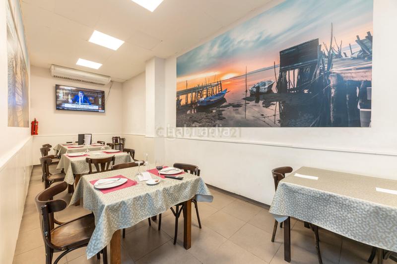 Foto 4fae0ca7-7325-4324-8d47-7b5de756d162. Traspaso local comercial en avenida primado reig !!! magnifico restaurante en traspaso en benimaclet !!! en Valencia