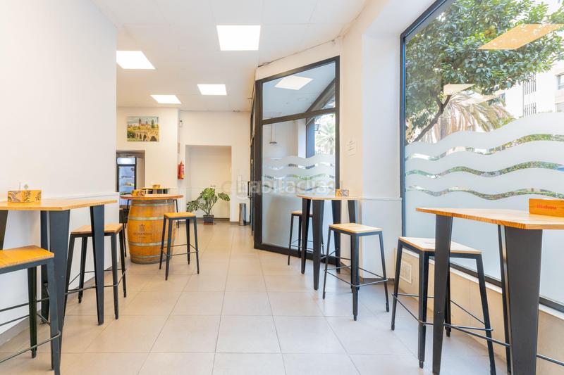 Foto 918232e9-3755-4c6e-a228-6b67daf7f4ca. Traspaso local comercial en avenida primado reig !!! magnifico restaurante en traspaso en benimaclet !!! en Valencia